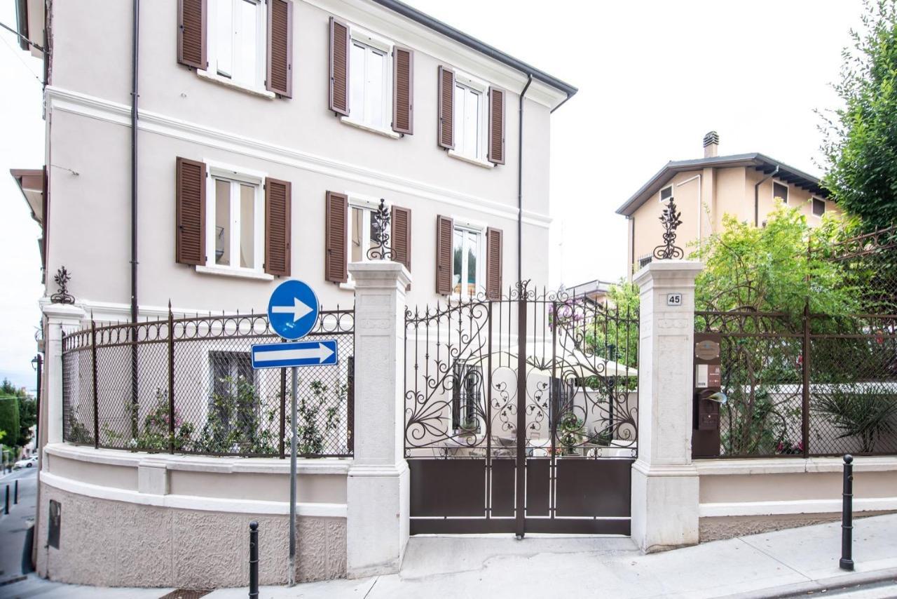 代森扎诺-德尔加达Residenza Elisa住宿加早餐旅馆 外观 照片